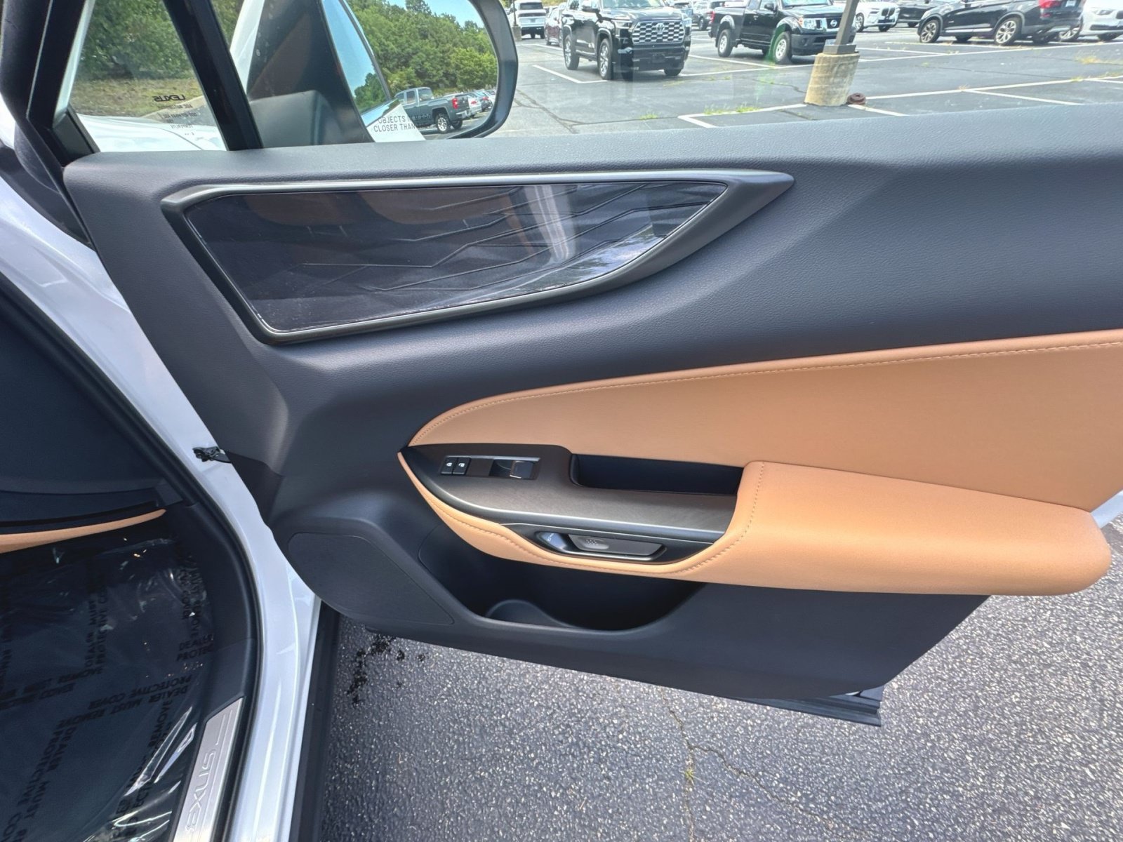 Used 2025 Lexus NX 350 AWD w/ Accessory Package (Z2) image 35
