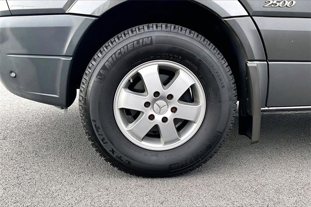 Used 2011 Mercedes-Benz Sprinter 2500 image 8