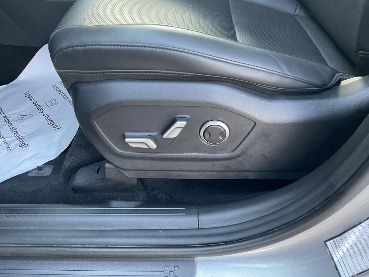 Used 2025 Hyundai Santa Fe SEL AWD/4WD image 9