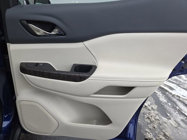 Used 2023 GMC Acadia Denali w/ Denali Ultimate Package image 31