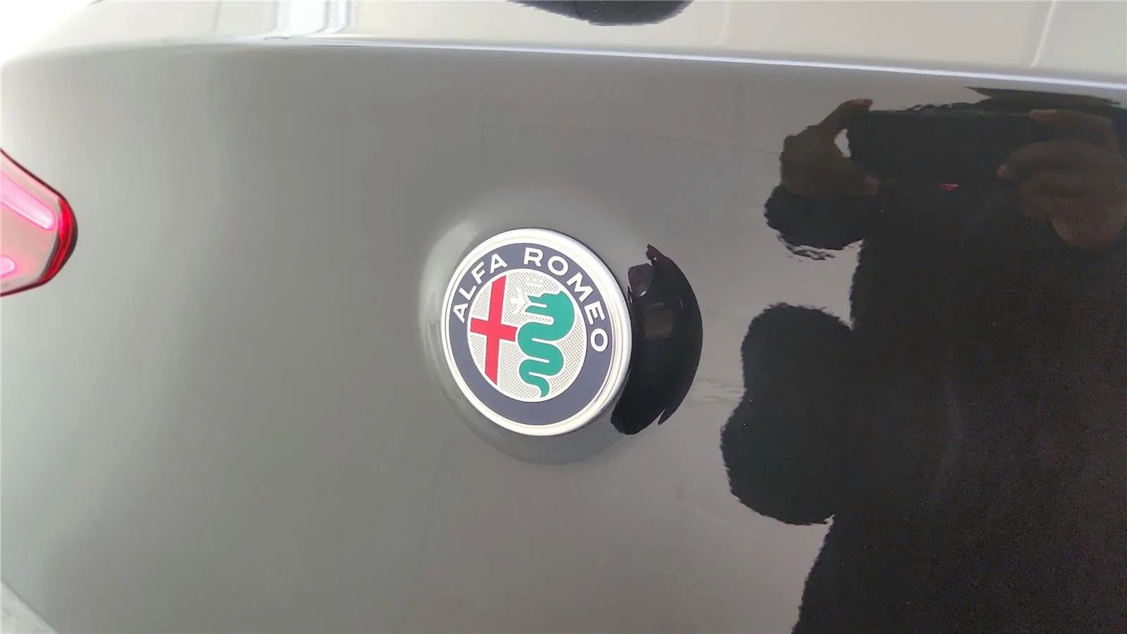 Used 2022 Alfa Romeo Stelvio Veloce AWD/4WD image 16
