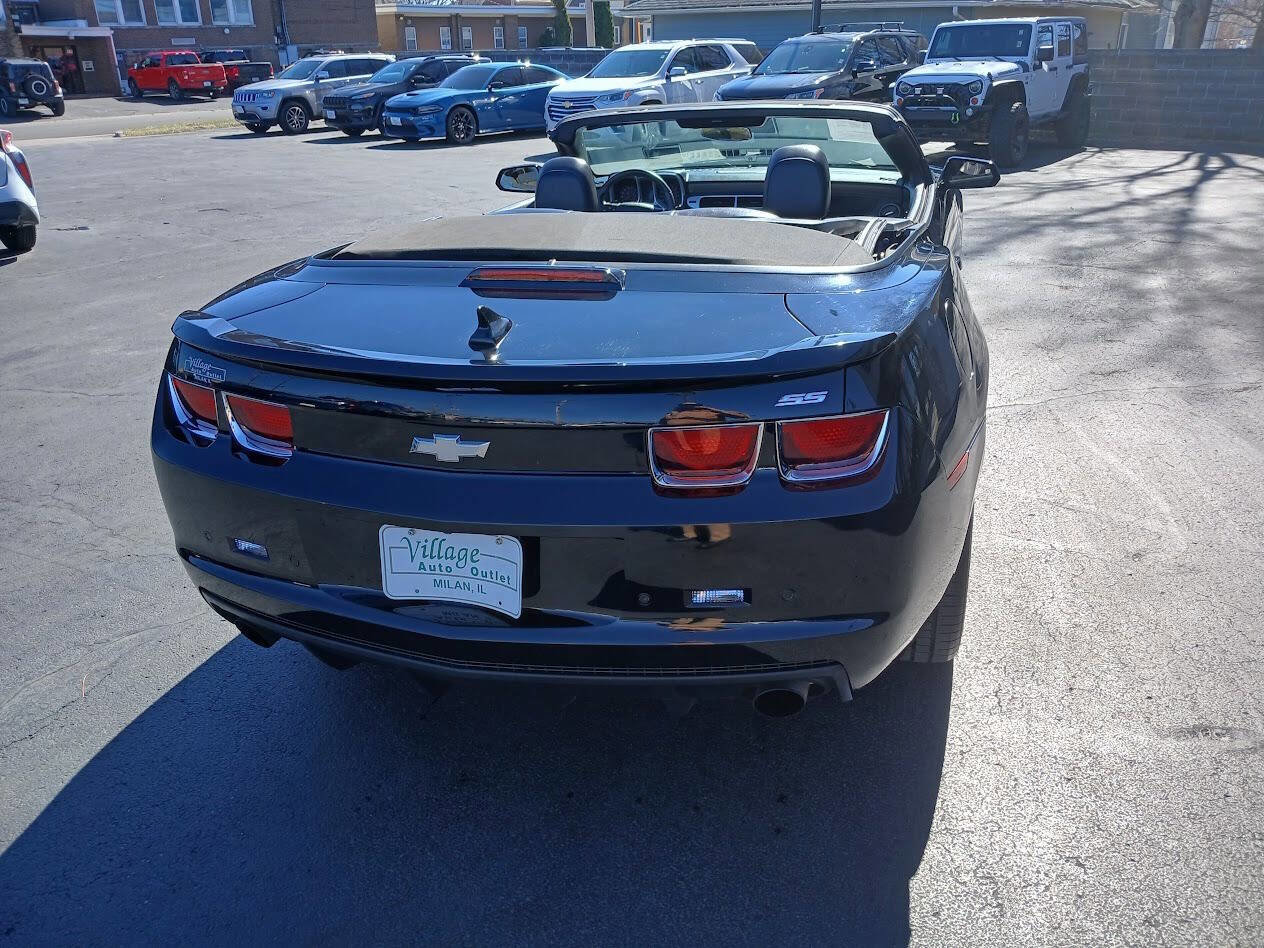 Used 2013 Chevrolet Camaro SS w/ RS Package image 22