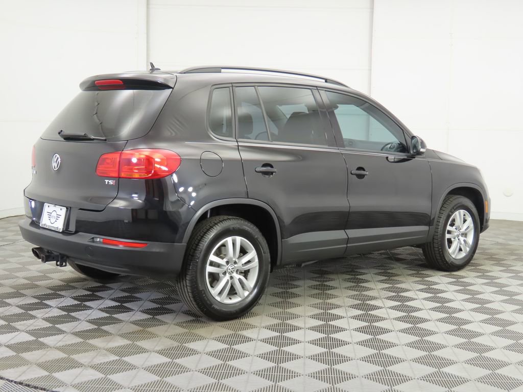 Used 2016 Volkswagen Tiguan S image 5