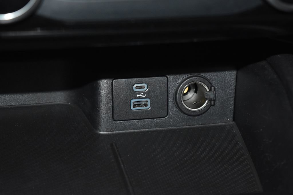 Used 2022 Ford Escape SE image 14