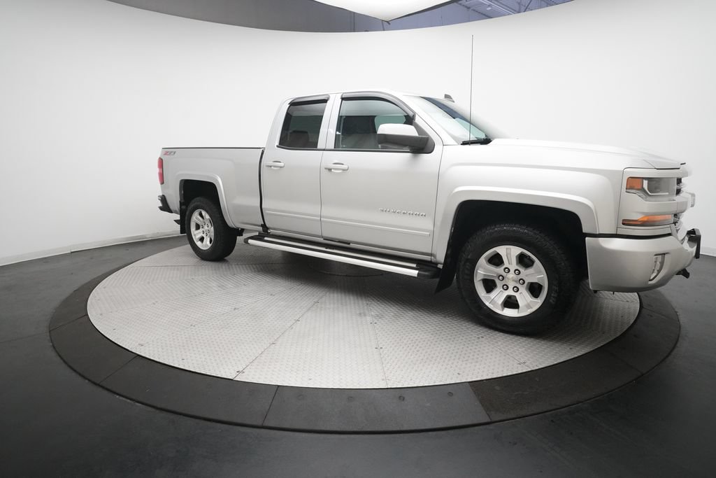 Used 2016 Chevrolet Silverado 1500 LT w/ All Star Edition AWD/4WD image 32