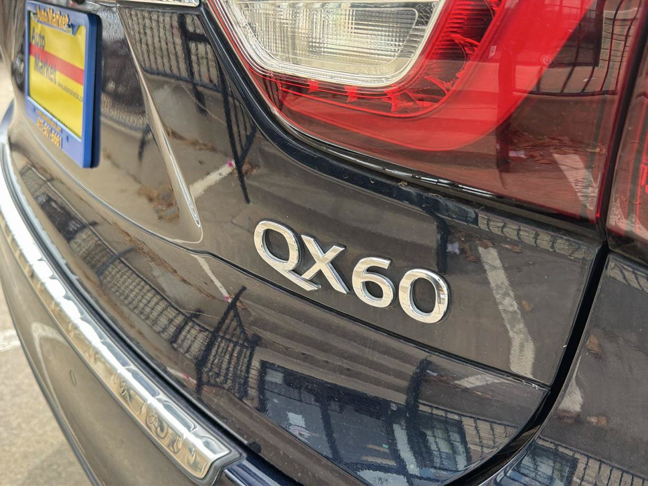 Used 2017 INFINITI QX60 Luxe w/ Deluxe Technology Package AWD/4WD image 56