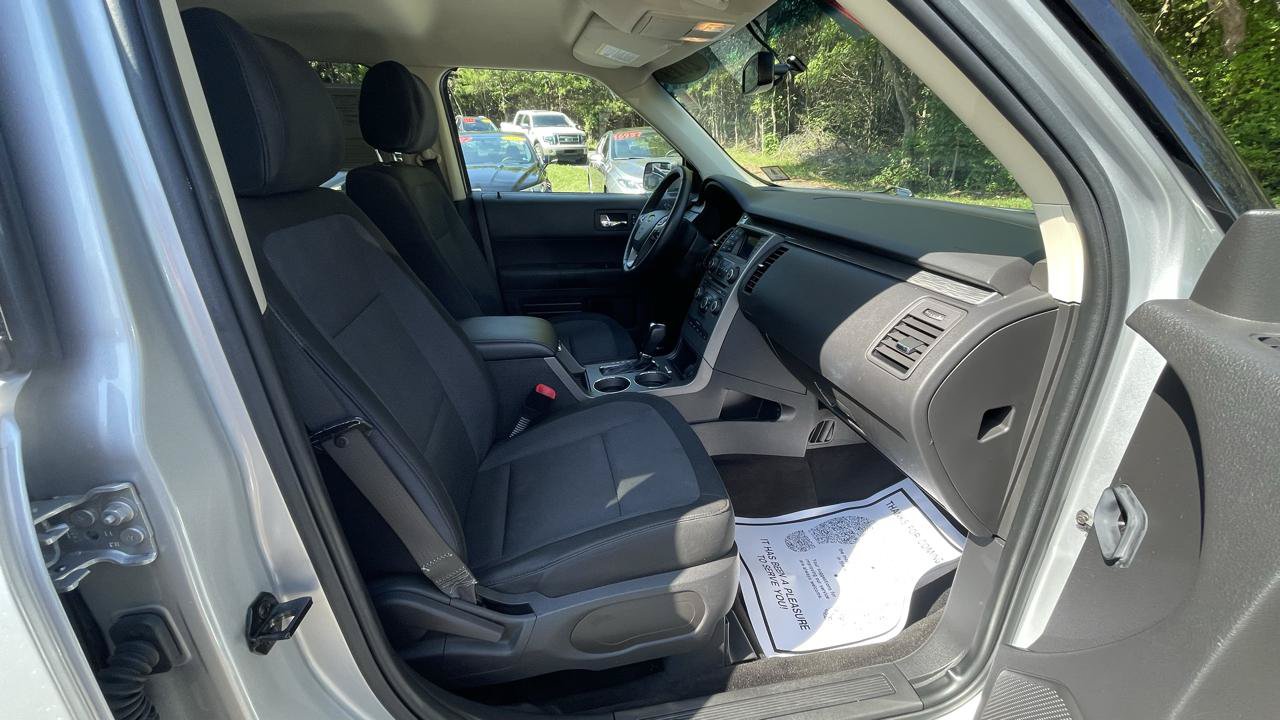 Used 2019 Ford Flex SE FWD image 33