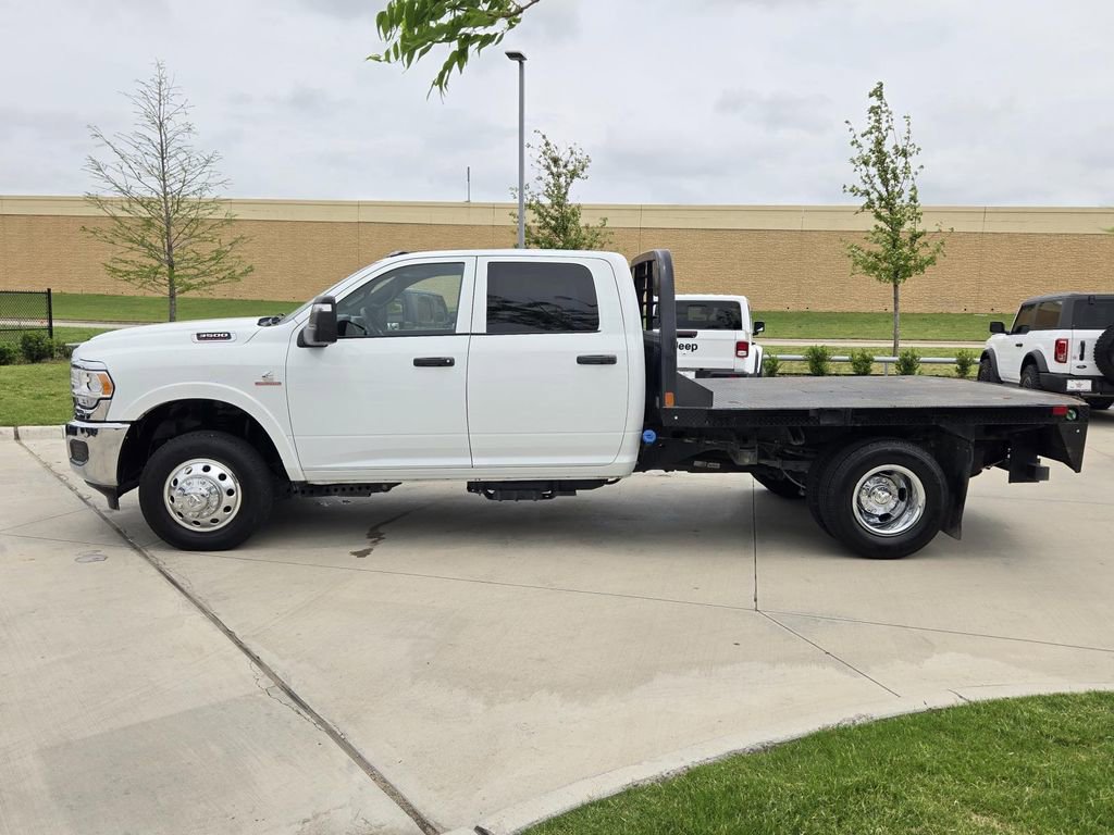 Used 2024 RAM 3500 Tradesman w/ Chrome Appearance Group AWD/4WD image 3