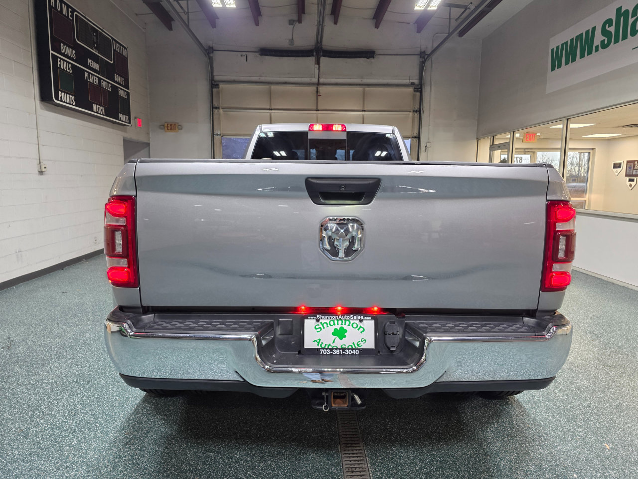 Used 2024 RAM 3500 Tradesman w/ Safety Group image 8