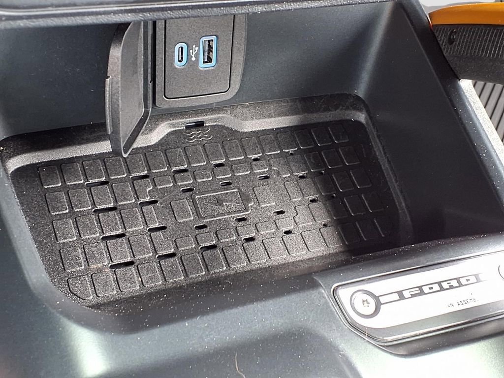 Used 2024 Ford Bronco Badlands AWD/4WD image 16