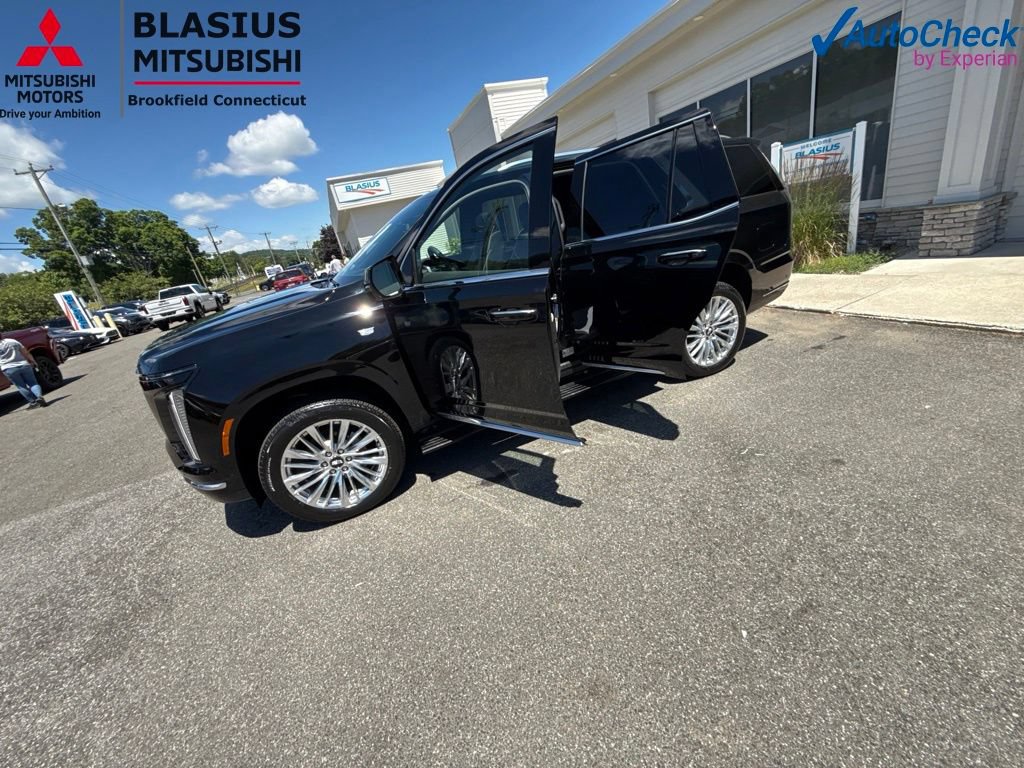 Used 2026 Cadillac Escalade Luxury AWD/4WD image 68