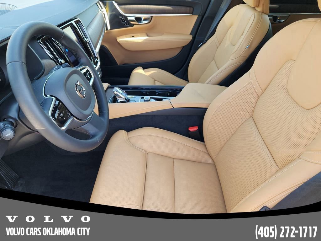 New 2026 Volvo V90 B6 Cross Country Ultra w/ Protection Package Premier image 12