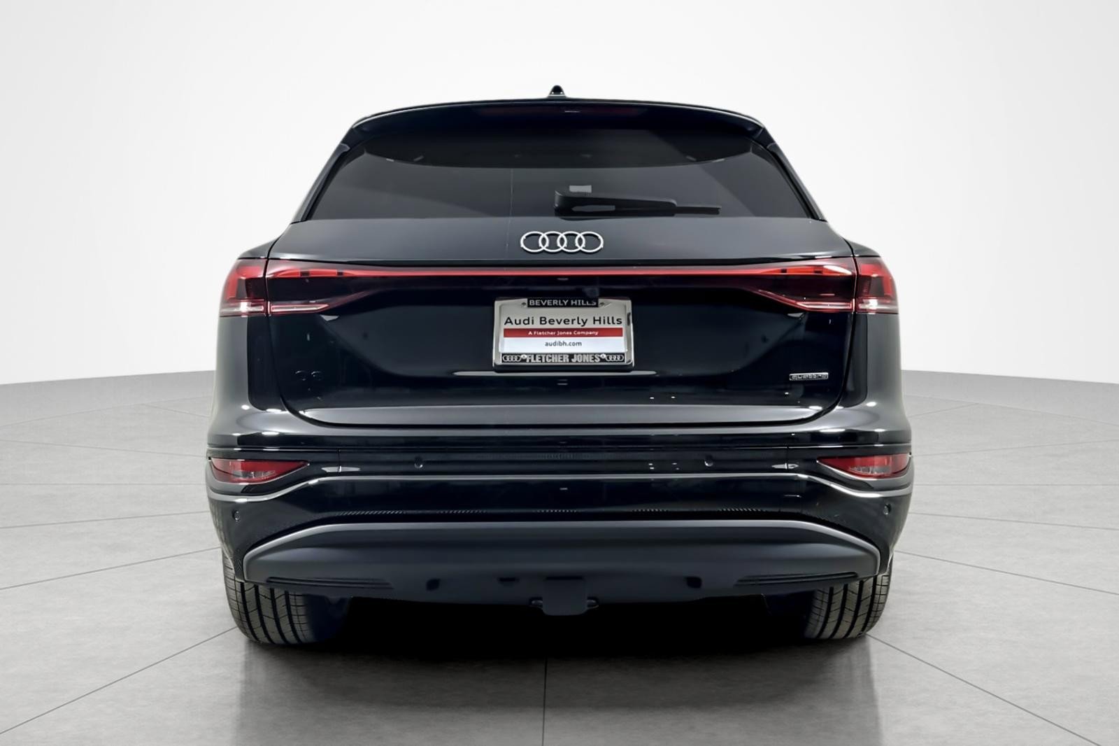 New 2025 Audi Q6 e-tron Premium image 5