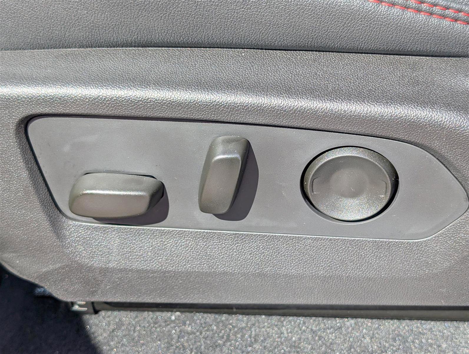 New 2025 Chevrolet Colorado Z71 w/ Technology Package image 15