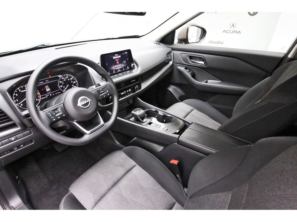 Used 2024 Nissan Rogue SV FWD image 12