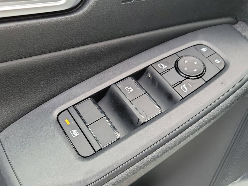 New 2026 Nissan Sentra SV w/ SV Convenience Package FWD image 19