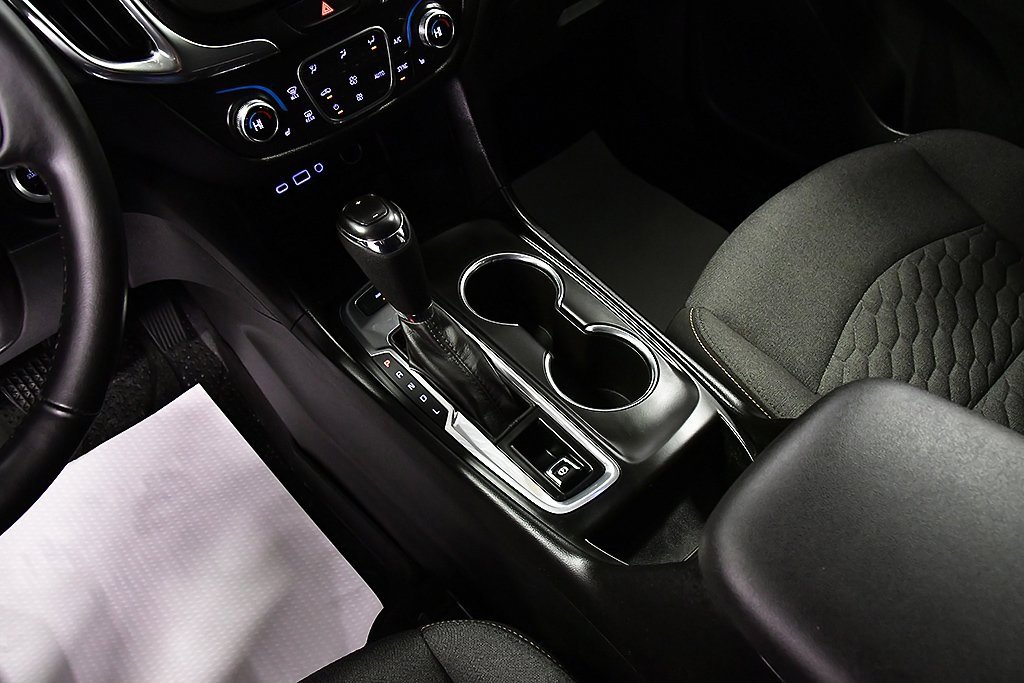 Used 2020 Chevrolet Equinox LT image 22