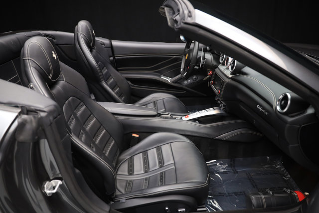 Used 2016 Ferrari California T image 68