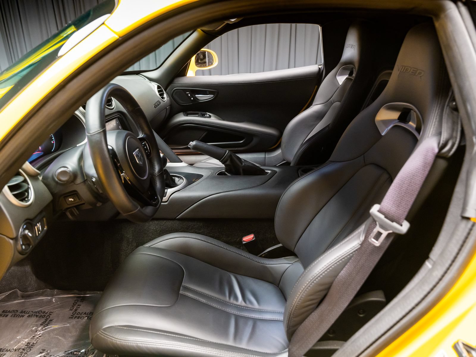 Used 2014 SRT Viper SRT-10 w/ Grand Touring Package RWD image 36