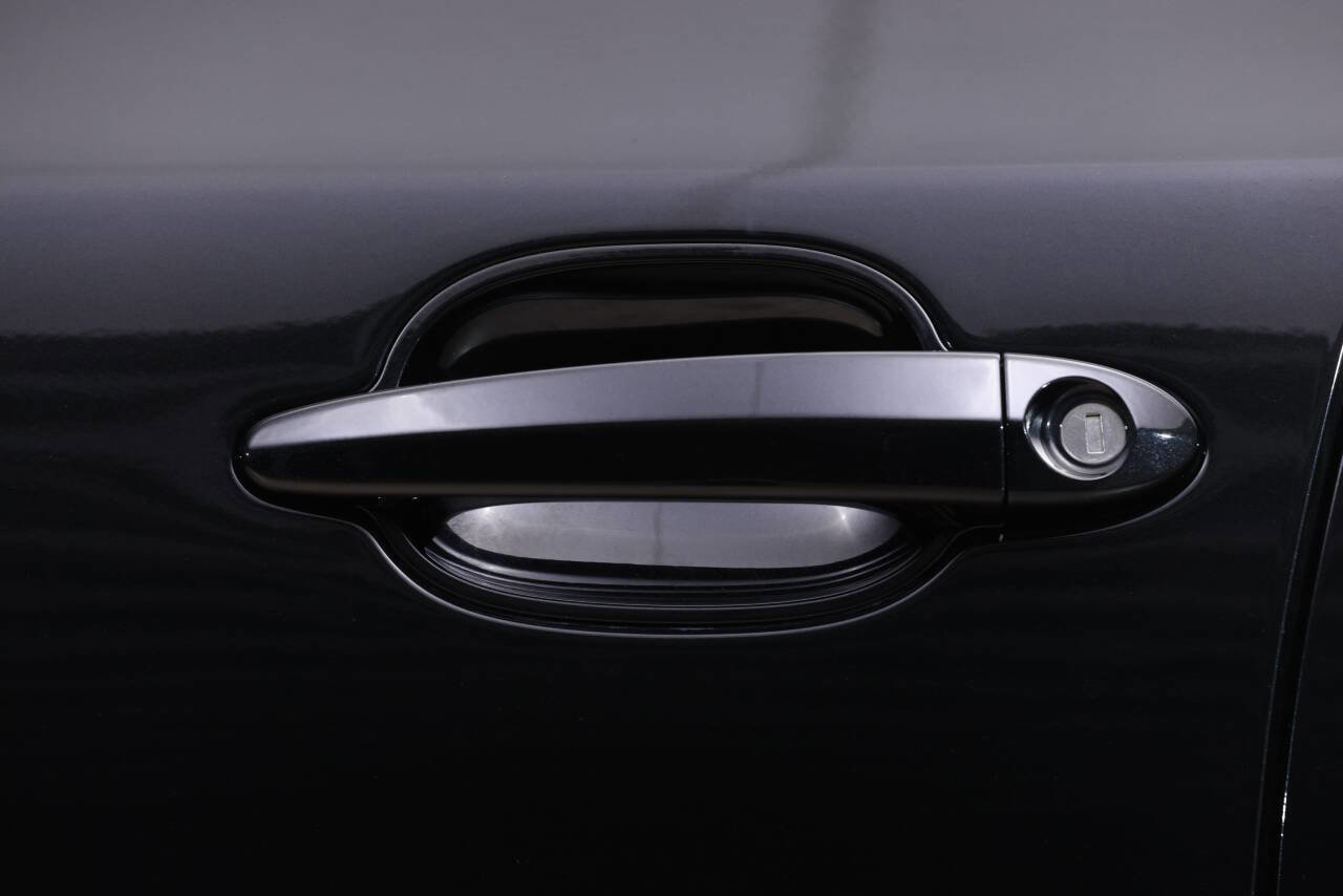 Used 2006 BMW M5 image 36