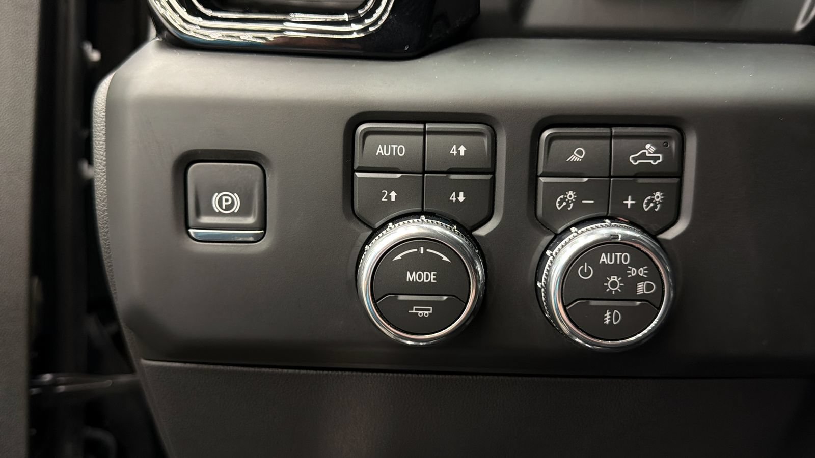 Used 2026 GMC Sierra 1500 AT4 w/ AT4 Premium Package AWD/4WD image 31