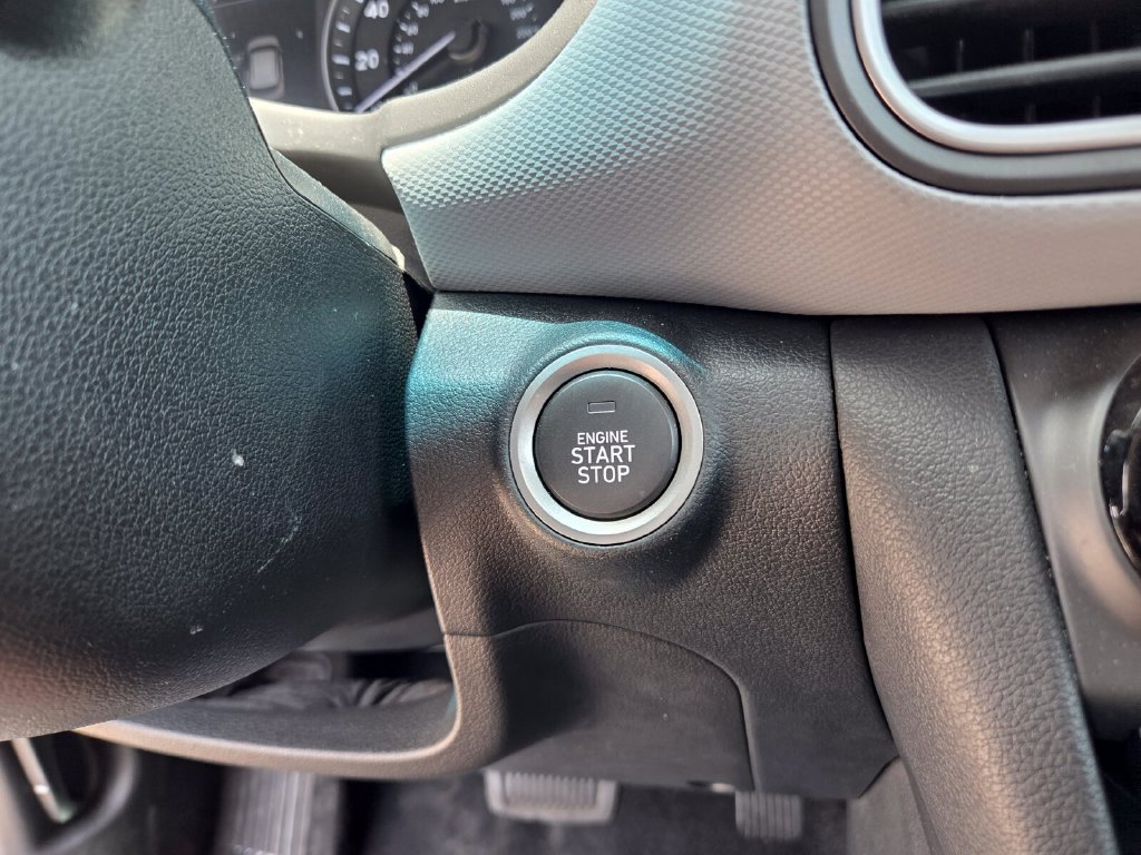 Used 2021 Hyundai Kona Ultimate FWD image 28