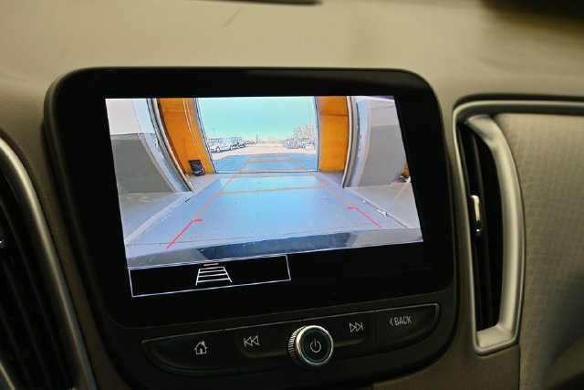 Used 2025 Chevrolet Malibu LT FWD image 28