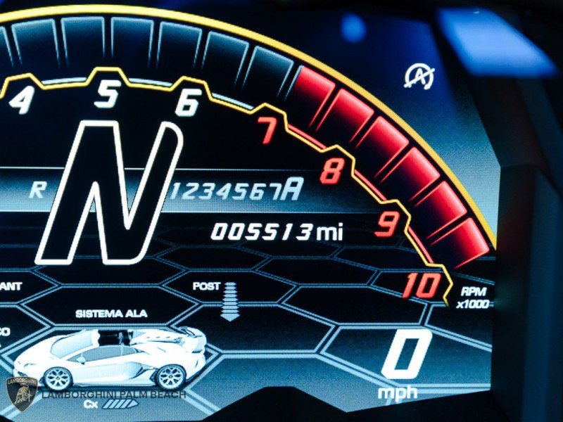 Used 2021 Lamborghini Aventador SVJ image 13