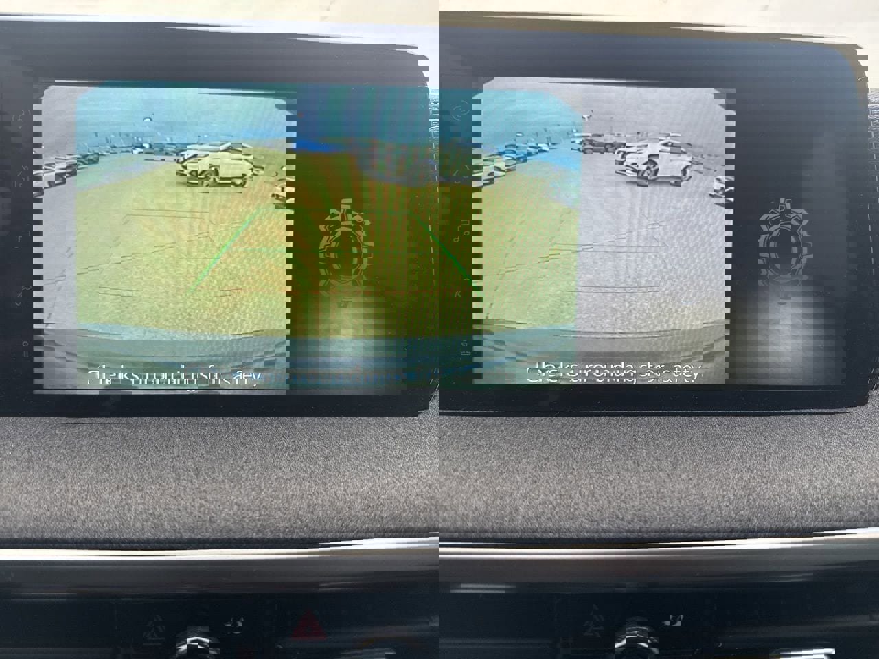 Certified 2025 Nissan Kicks SV image 37