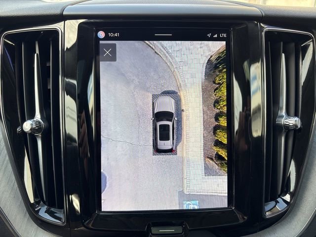 Used 2025 Volvo XC60 B5 Plus w/ Climate Package AWD/4WD image 25