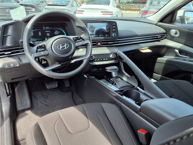 New 2026 Hyundai Elantra Hybrid FWD image 9