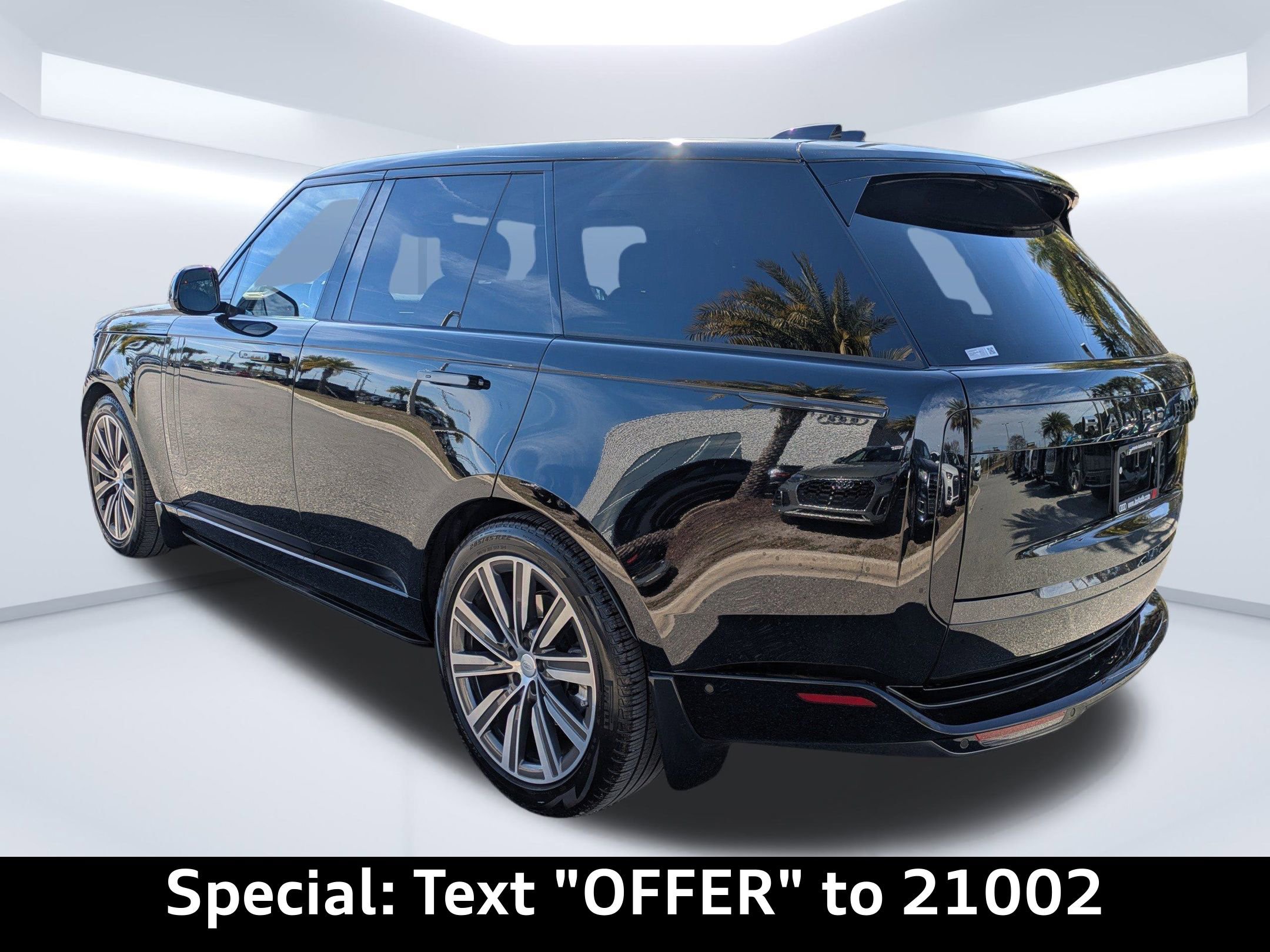 Used 2023 Land Rover Range Rover SE image 5
