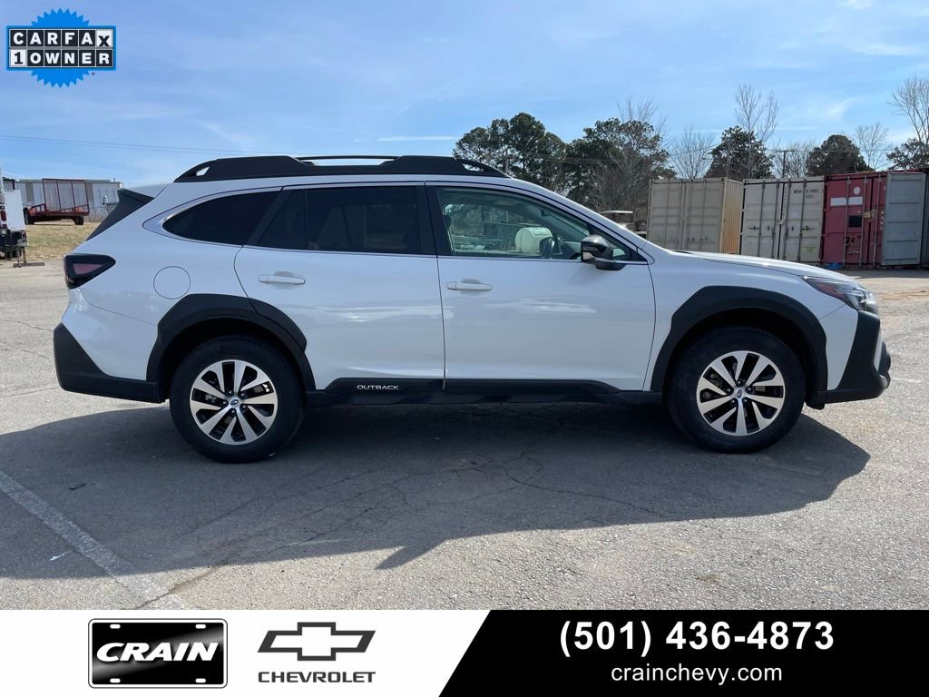 Used 2025 Subaru Outback Premium image 9