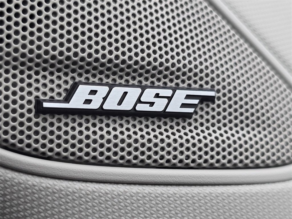 New 2025 Honda Pilot Touring image 11