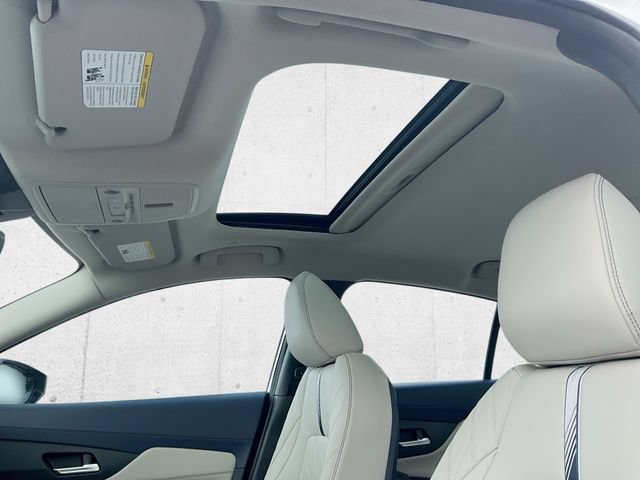 New 2026 Nissan Sentra SL w/ Floor Mat Package FWD image 27