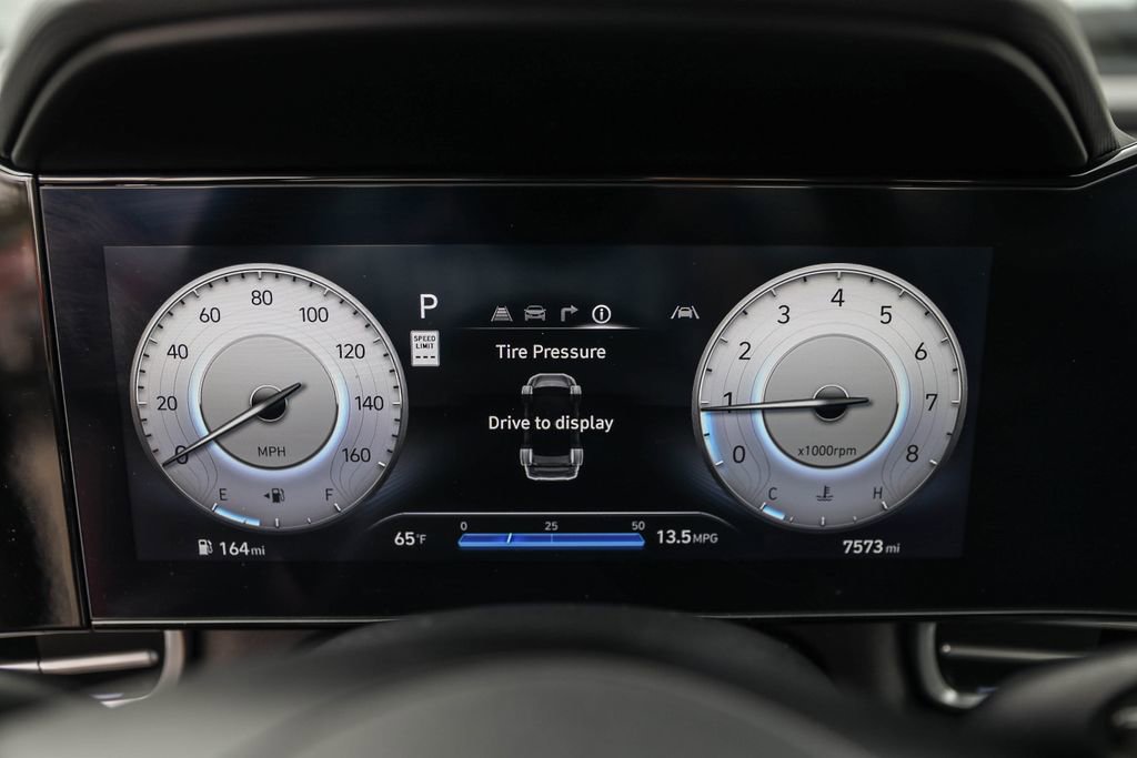 Certified 2024 Hyundai Elantra Limited FWD image 22