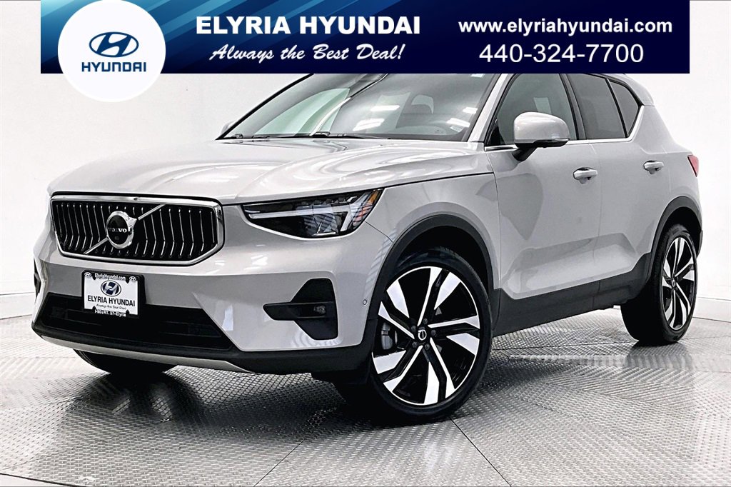 Used 2023 Volvo XC40 B5 Ultimate w/ Climate Package