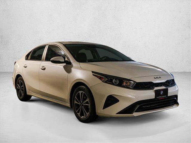 Used 2024 Kia Forte LXS w/ LXS Technology Package image 3