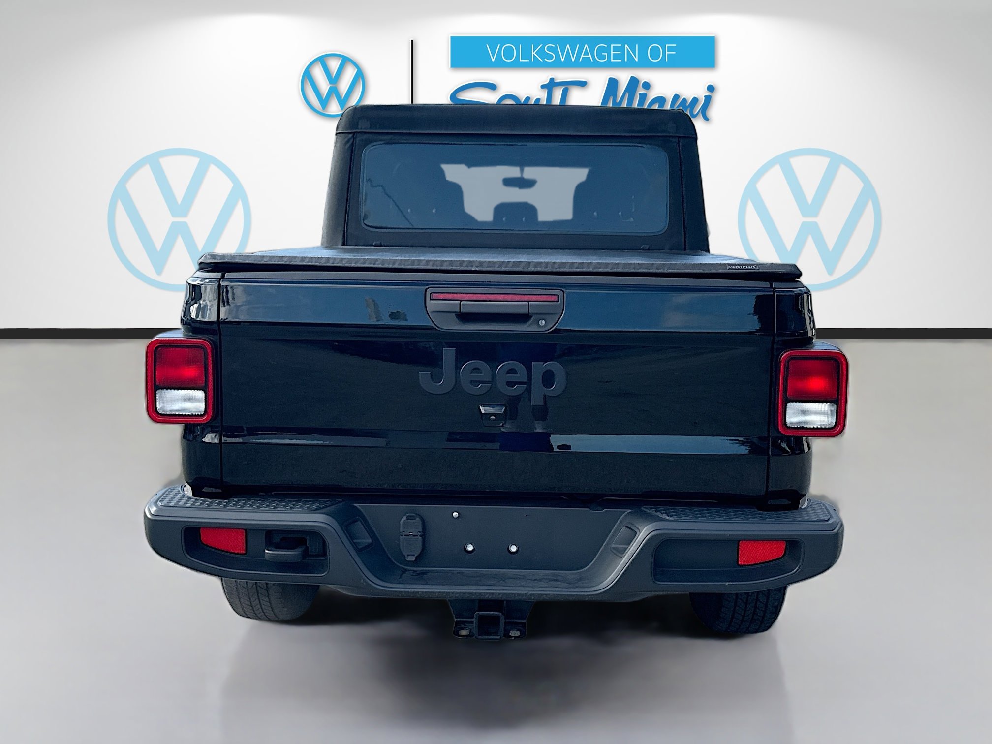 Used 2022 Jeep Gladiator Sport image 6