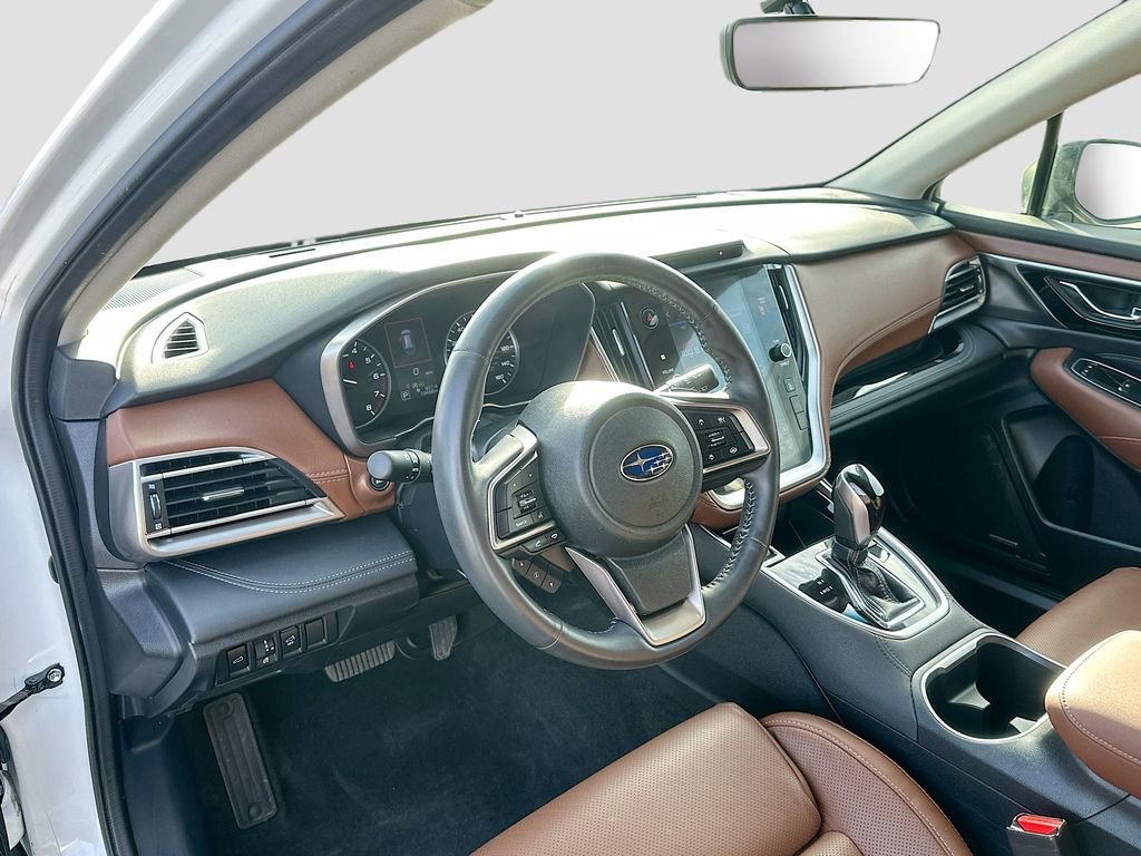 Used 2022 Subaru Outback Touring w/ Popular Package #2 image 9
