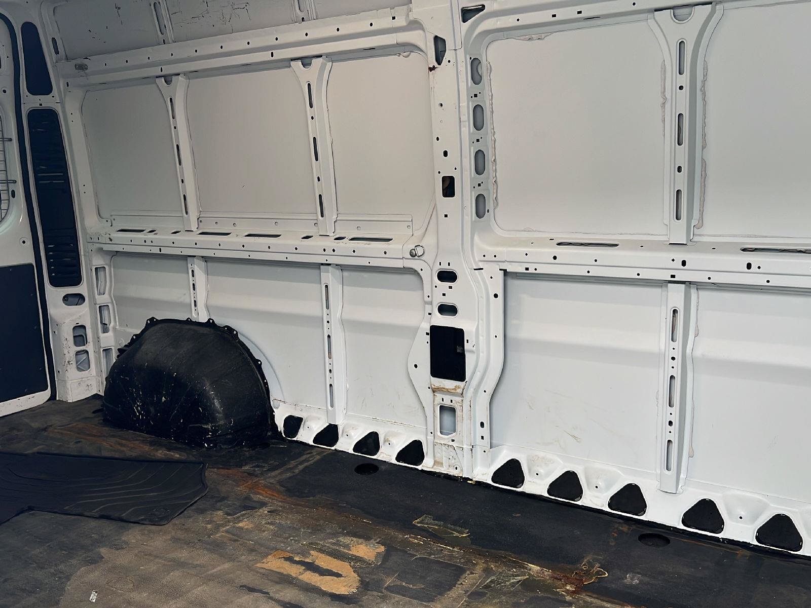 Used 2021 RAM ProMaster 2500 w/ Convenience Group FWD image 10