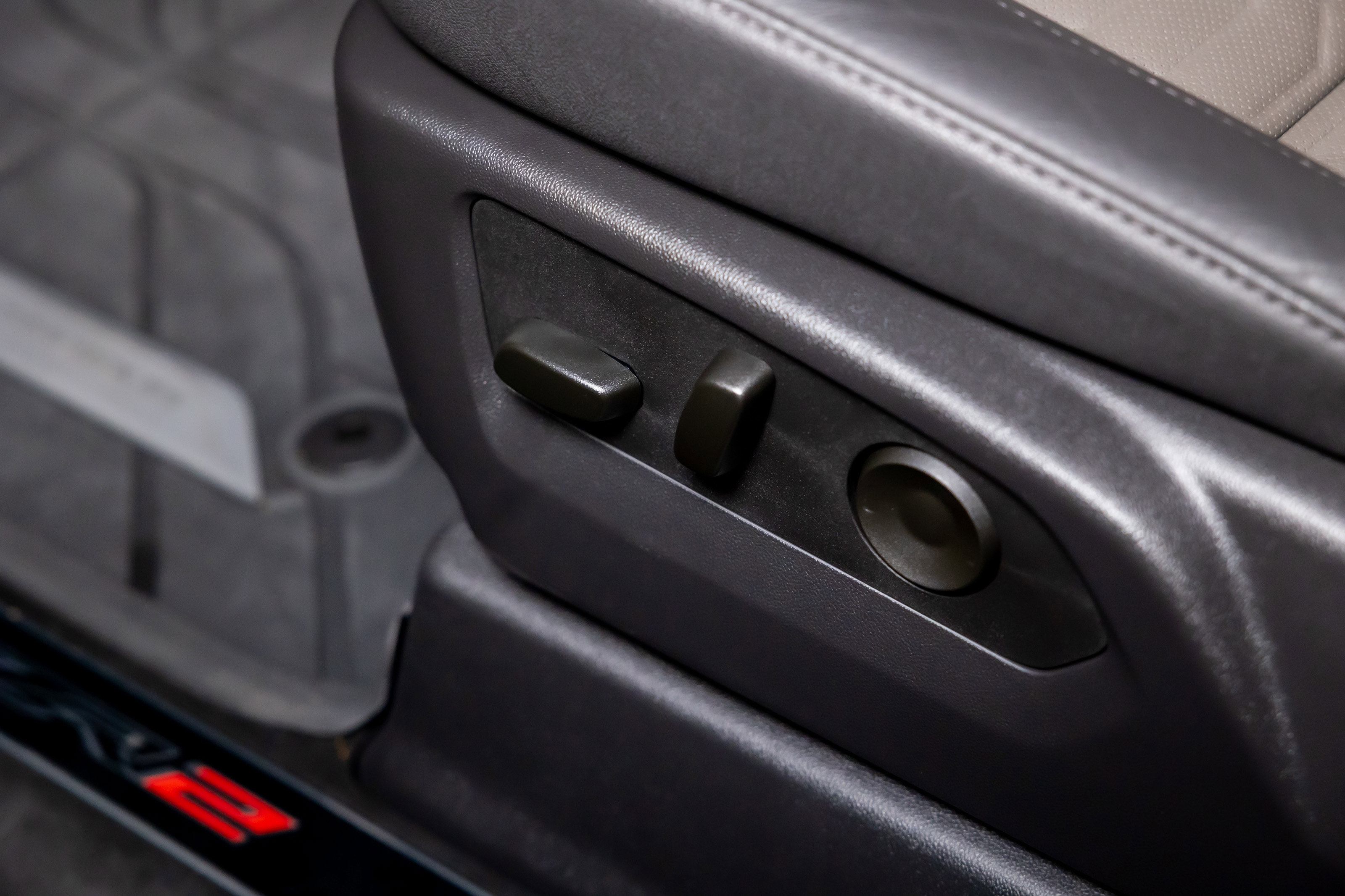 Used 2025 Chevrolet Silverado 1500 ZR2 w/ Technology Package image 13