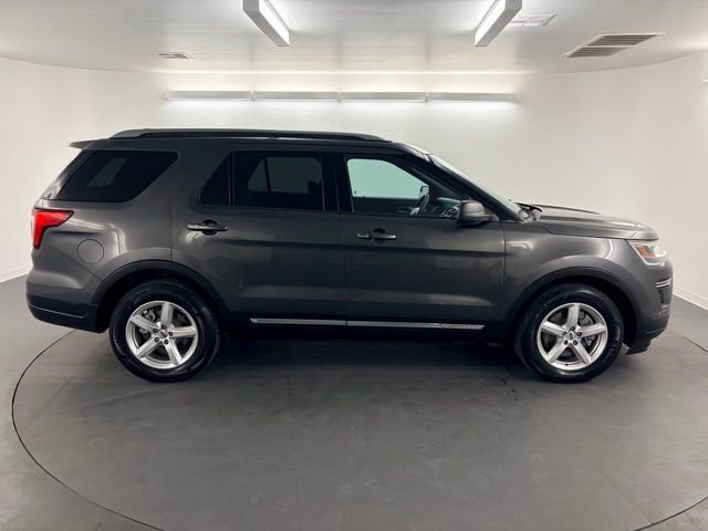 Used 2014 Ford Explorer XLT w/ Equipment Group 201A image 9