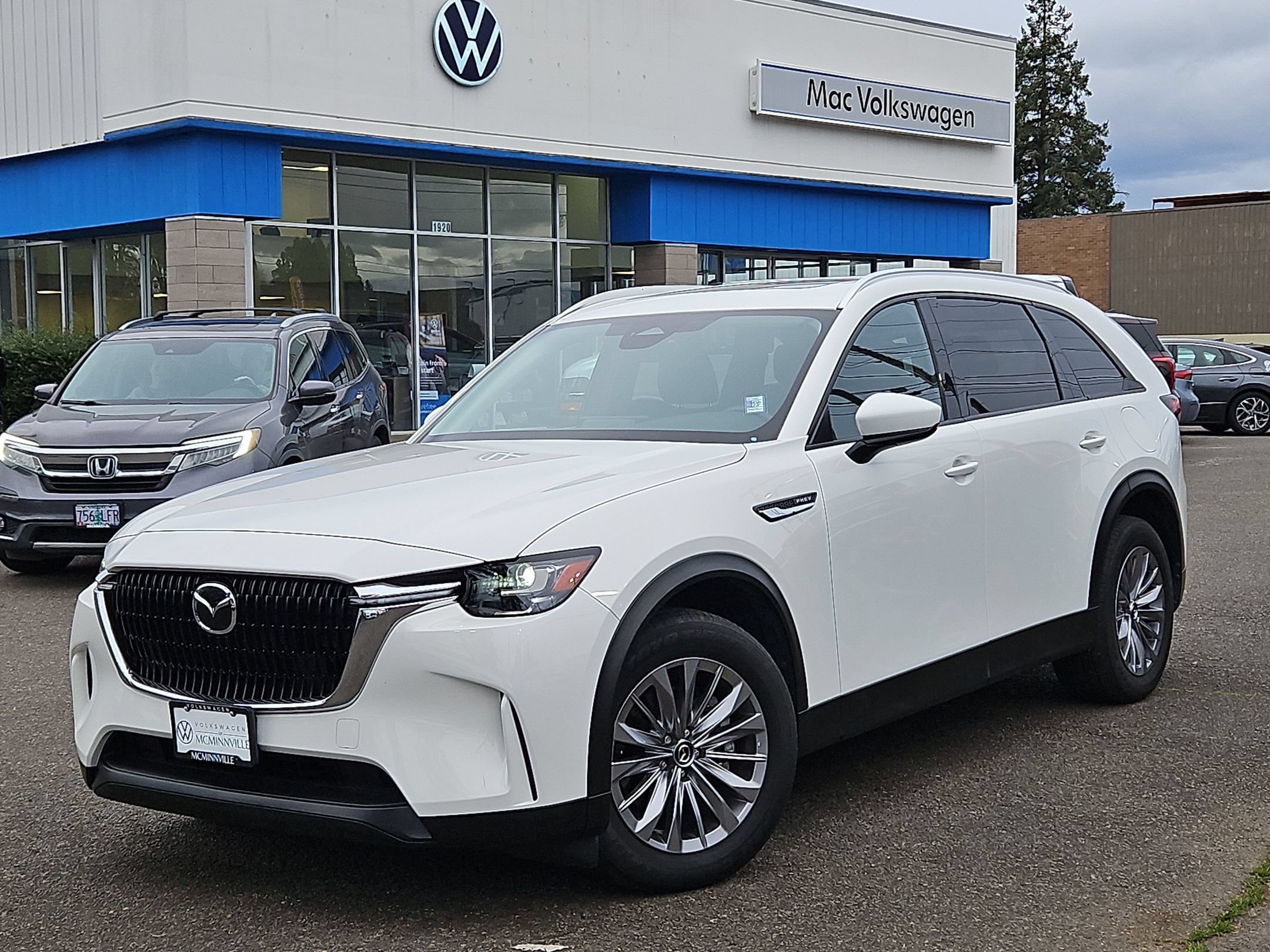Used 2024 MAZDA CX-90 Plug-In Hybrid w/ Preferred AWD/4WD image 1
