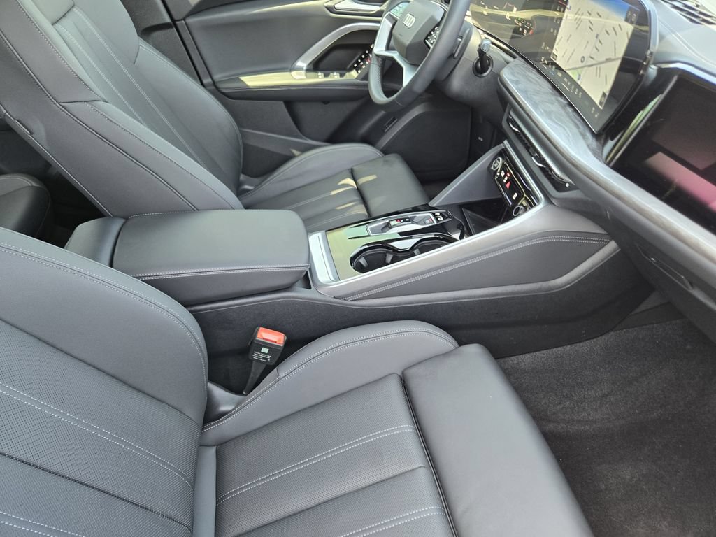 Certified 2025 Audi Q5 Prestige AWD/4WD image 18