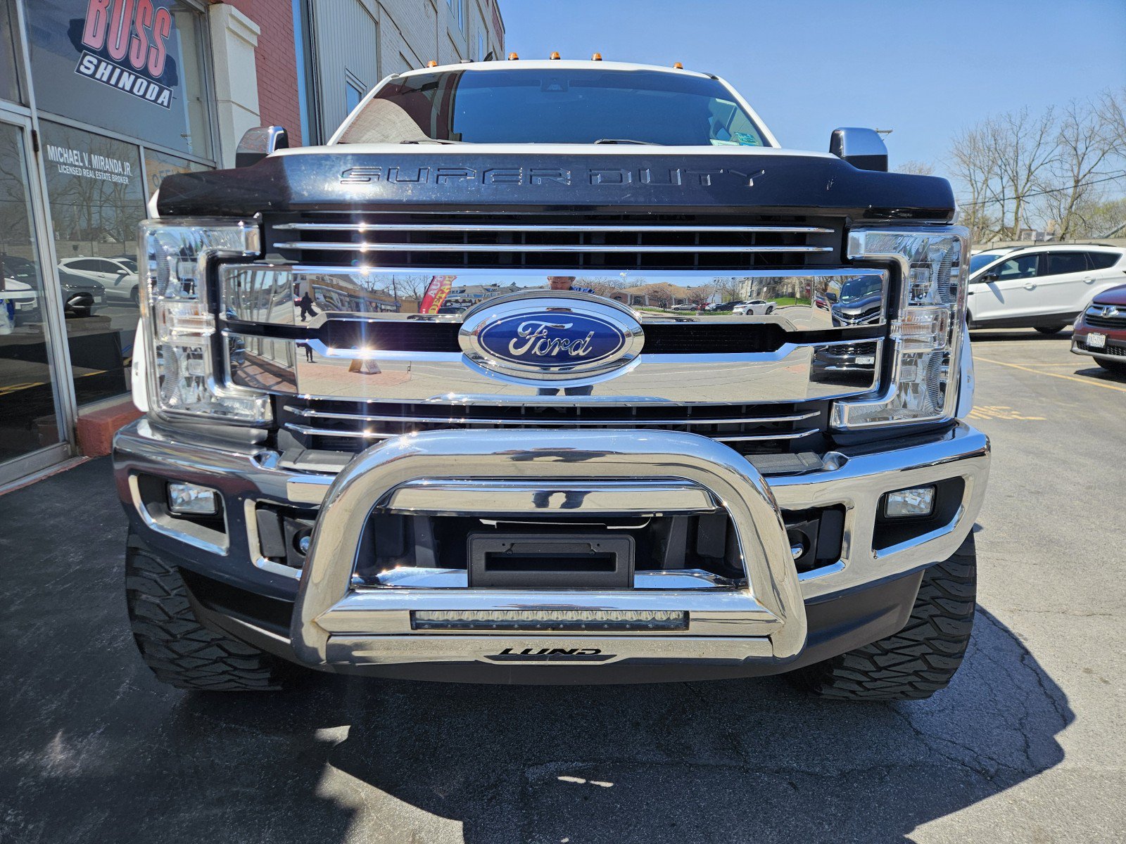 Used 2017 Ford F350 Lariat w/ Lariat Ultimate Package AWD/4WD image 5