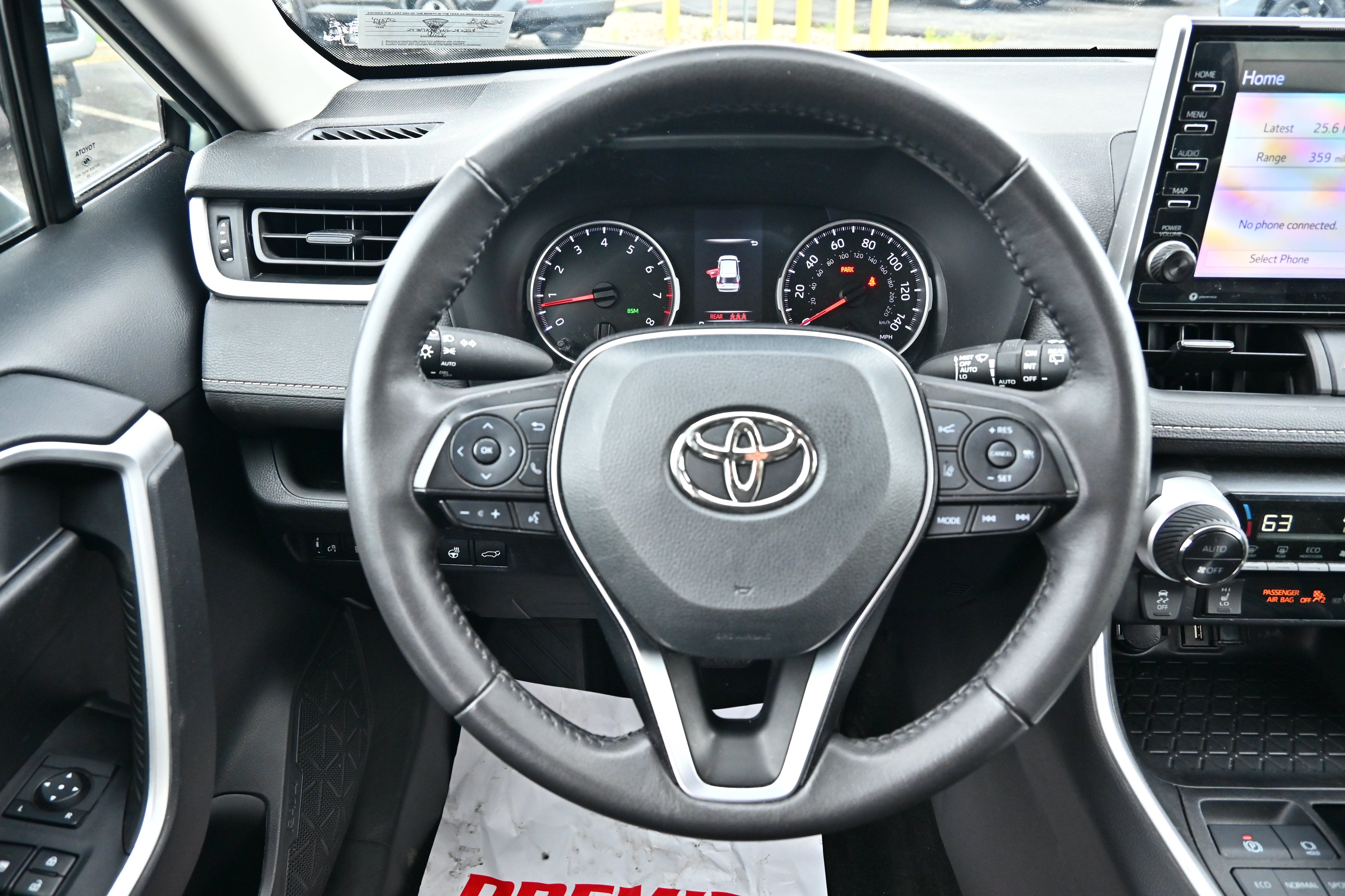 Used 2022 Toyota RAV4 XLE w/ Convenience Package AWD/4WD image 17
