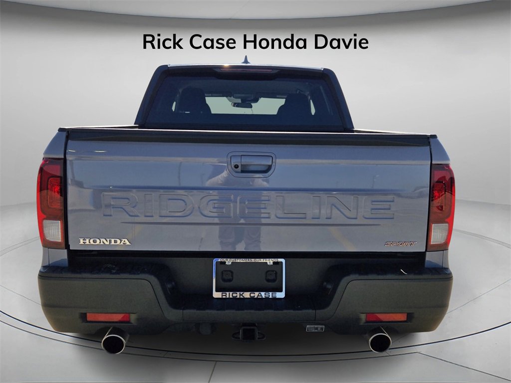 Used 2024 Honda Ridgeline Sport image 6