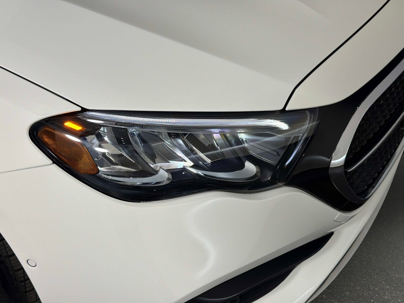 Used 2025 Mercedes-Benz E 350 Sedan image 9