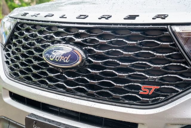 Used 2022 Ford Explorer ST w/ Equipment Group 401A AWD/4WD image 16